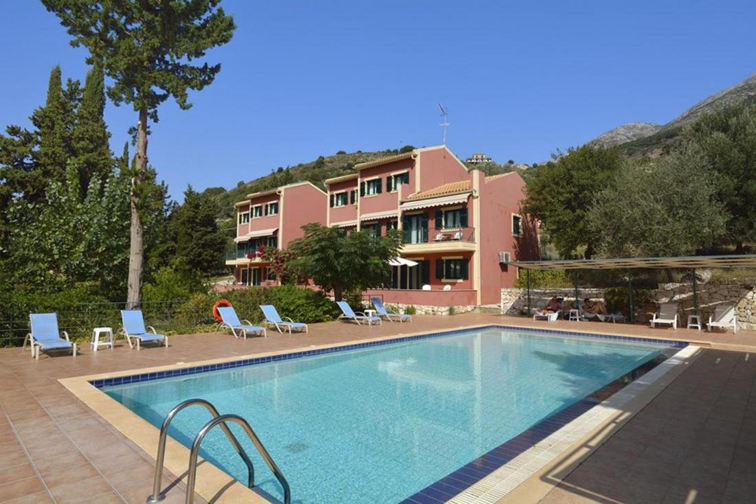 Vivi'S Apartments Agia Efimia Esterno foto