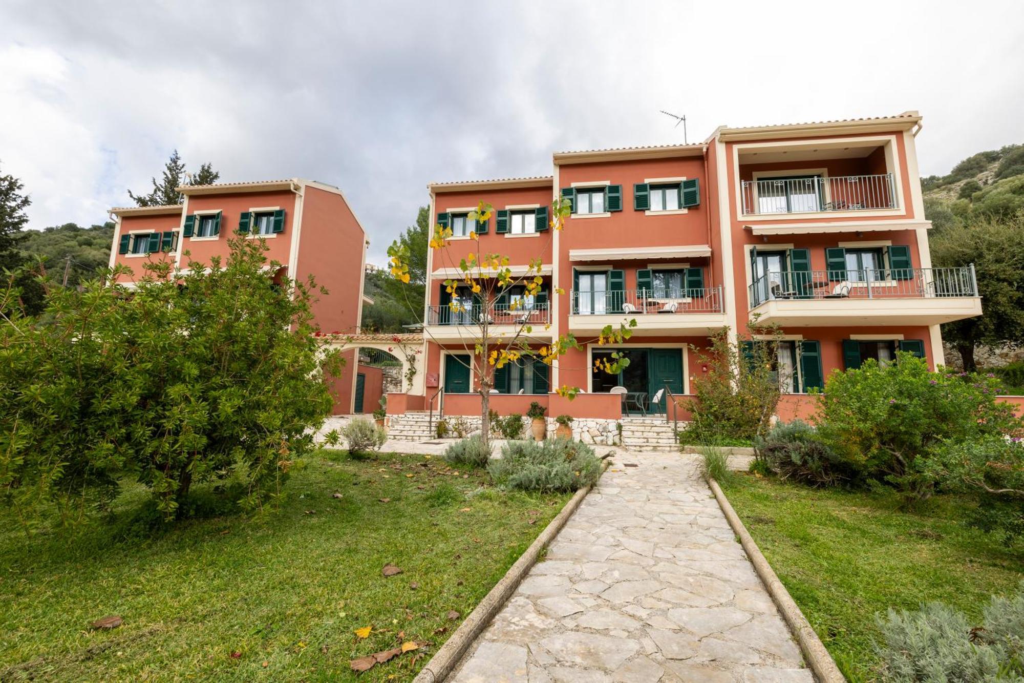 Vivi'S Apartments Agia Efimia Esterno foto