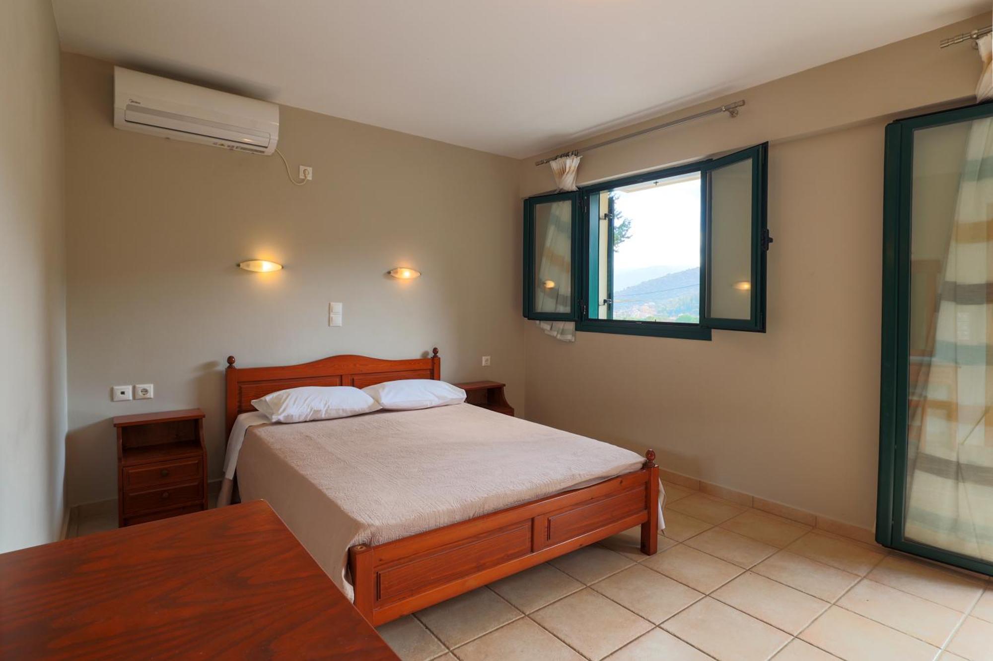 Vivi'S Apartments Agia Efimia Esterno foto