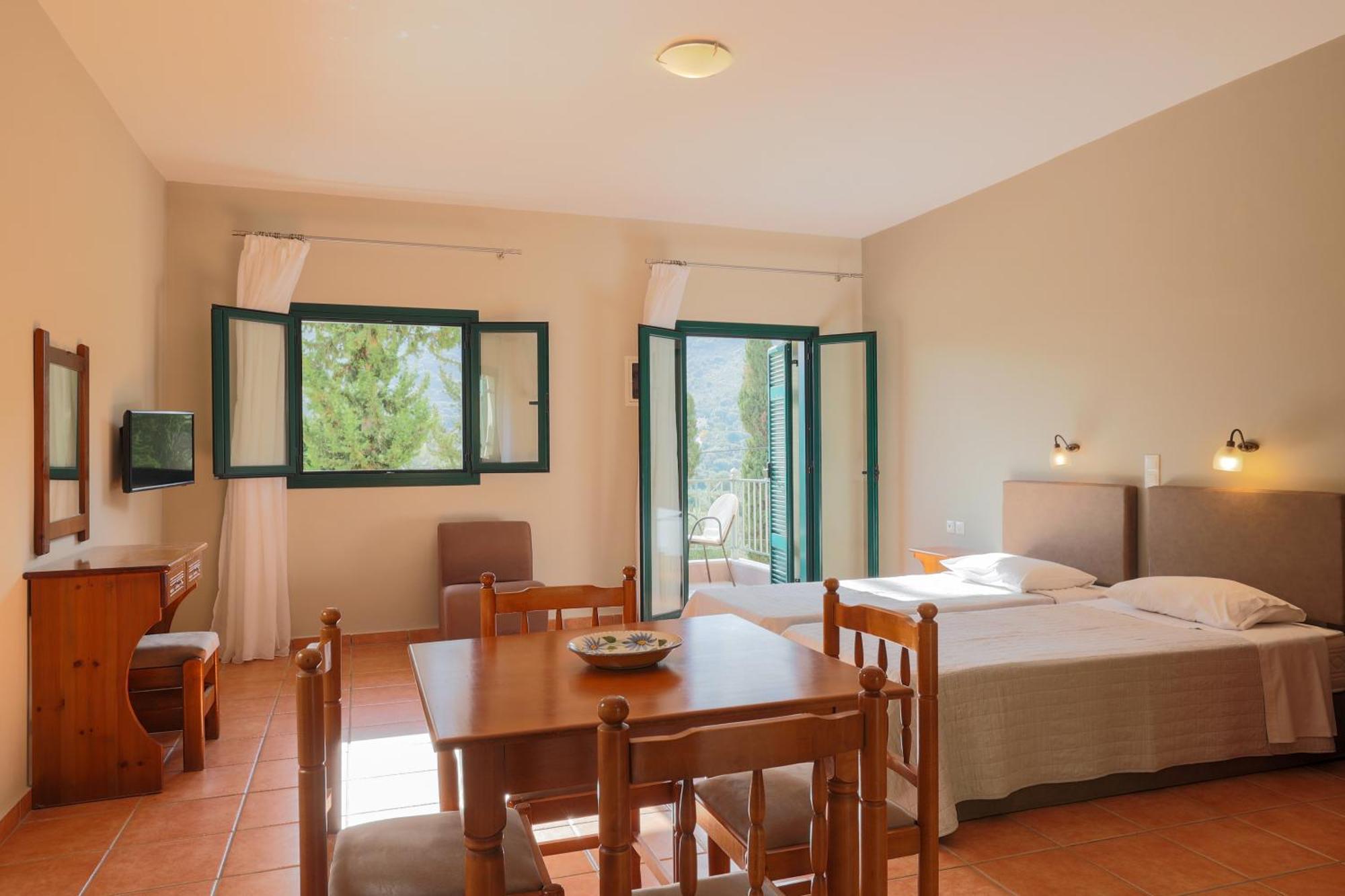 Vivi'S Apartments Agia Efimia Esterno foto